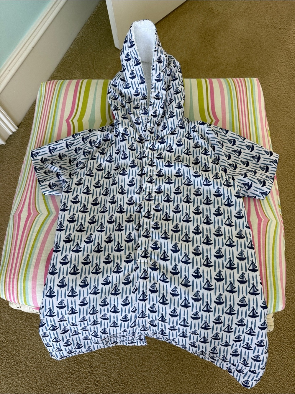 Eliza James kids Size 3T - 4T Terry Lined Velcro Robe Sailboat Pattern